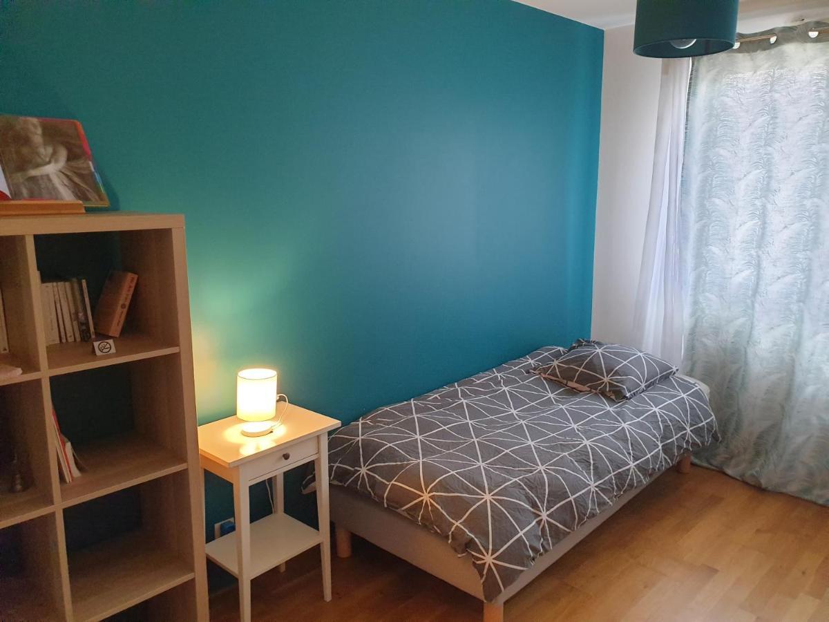 Spacieux Et Calme, Style Parisien, Toutes Commodites, Ideal Pour Un Sejour Authentique Сен-Дени Экстерьер фото