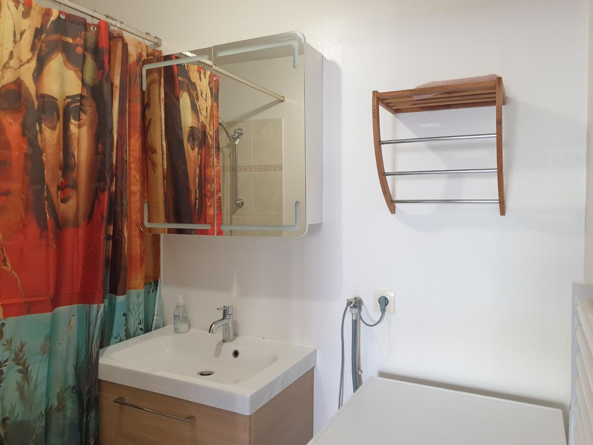 Spacieux Et Calme, Style Parisien, Toutes Commodites, Ideal Pour Un Sejour Authentique Сен-Дени Экстерьер фото